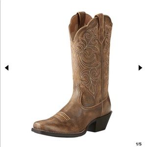 ARIAT: Round Up Square Toe Western Boot